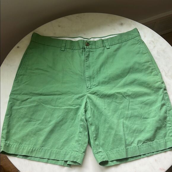 Brooks Brothers Light Green Men's Flat Front Shorts - Picture 1 of 6